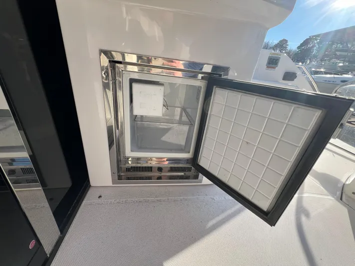 All Inn Yacht Photos Pics 