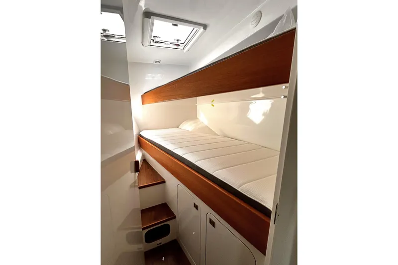 Build To Order Yacht Photos Pics Interior cabin of 2026 Chris White Spindrift 47 yacht with wooden bunk bed.