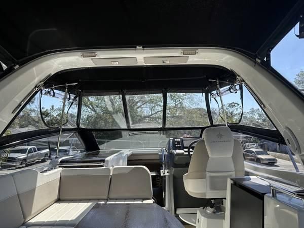 2018 Jeanneau Leader 30