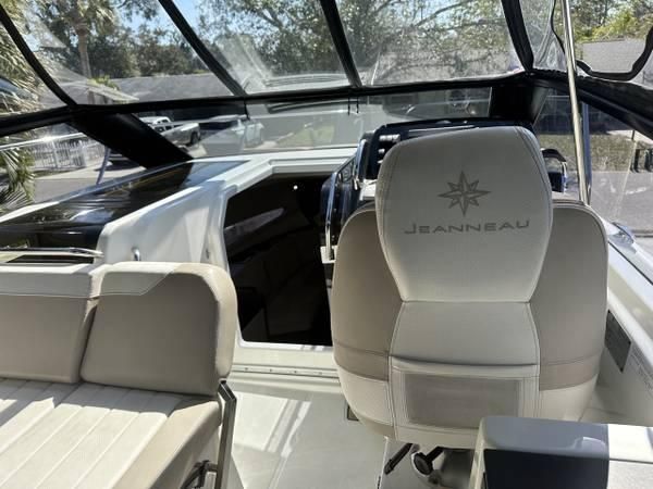 2018 Jeanneau Leader 30