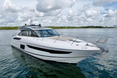 Yacht