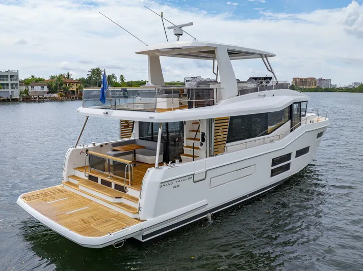  Yacht Photos Pics 2023 Beneteau Grand Trawler 62 - Image 4