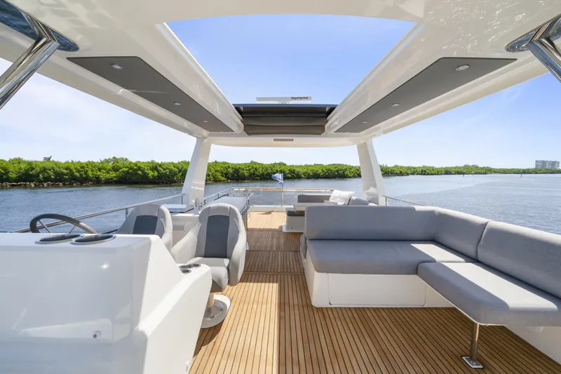  Yacht Photos Pics 2023 Beneteau Grand Trawler 62 - Image 27