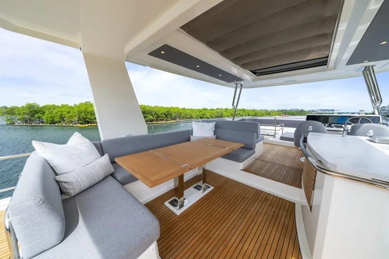  Yacht Photos Pics 2023 Beneteau Grand Trawler 62 - Image 20