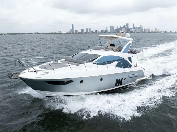 Eclipse Yacht Photos Pics 2016 Azimut 50 Flybridge - Image 1