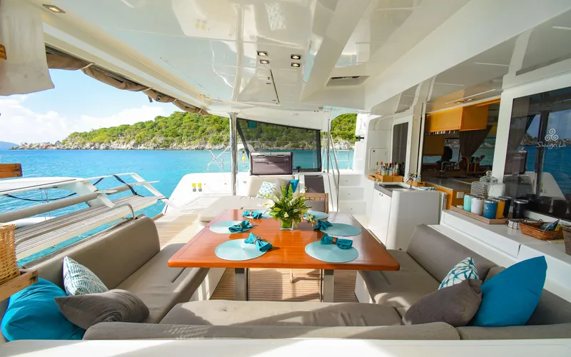 Sandy Lee Yacht Photos Pics 