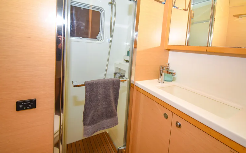 Sandy Lee Yacht Photos Pics 