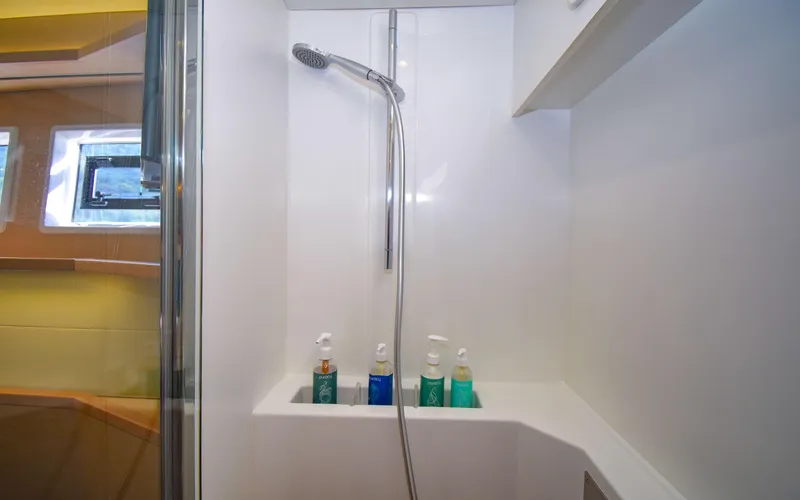 Sandy Lee Yacht Photos Pics 