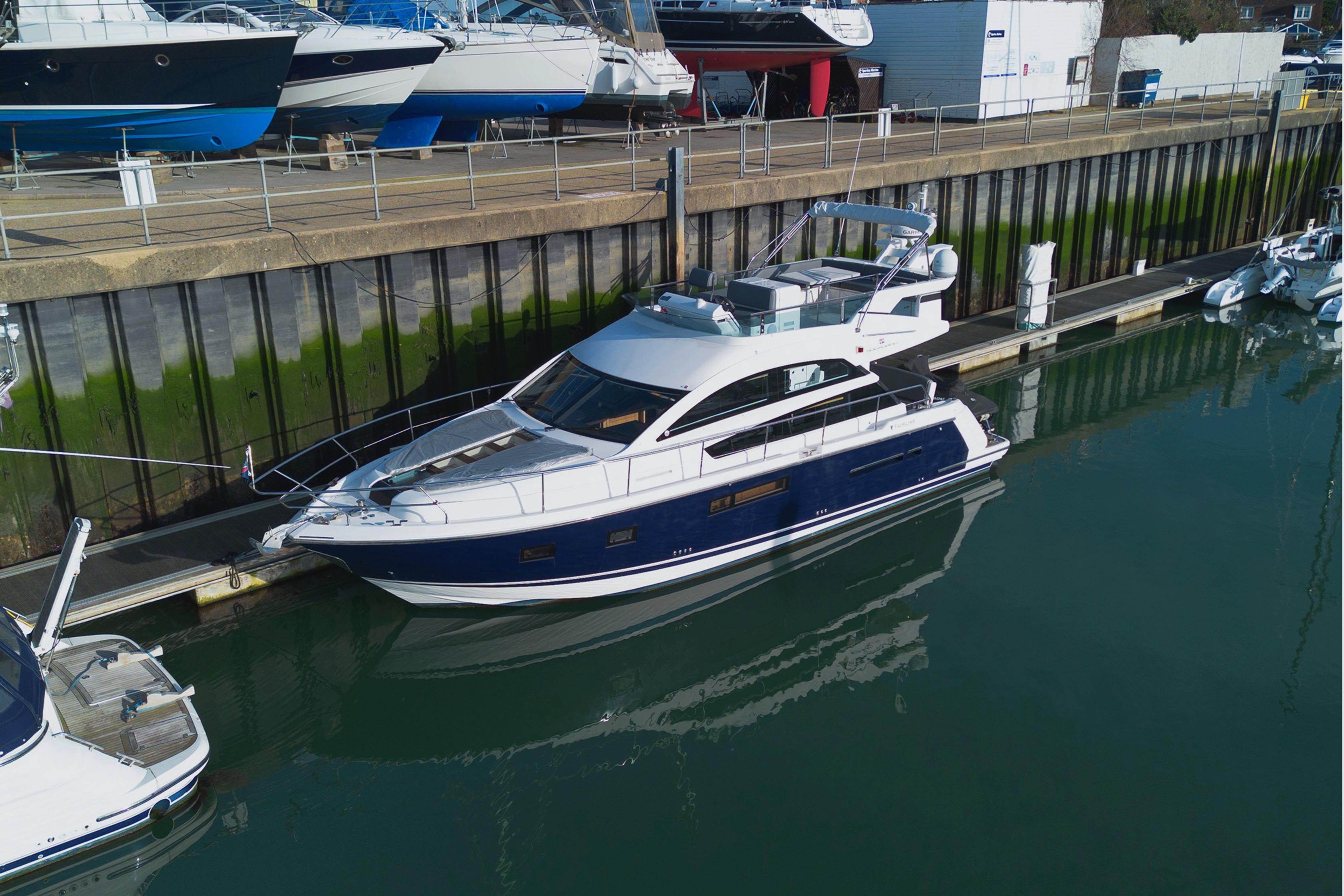 Fairline Squadron 42