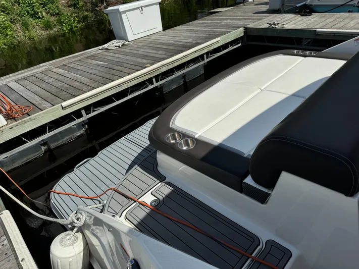 Knot@work Yacht Photos Pics 