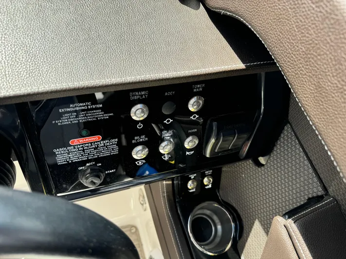 Knot@work Yacht Photos Pics 