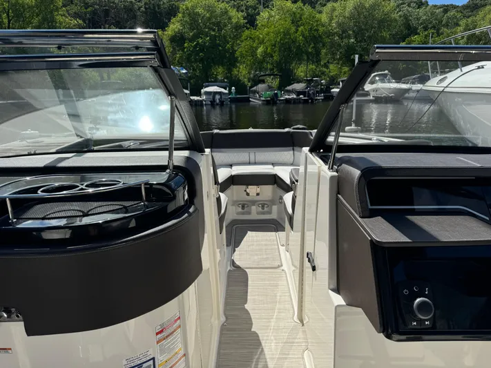 Knot@work Yacht Photos Pics 