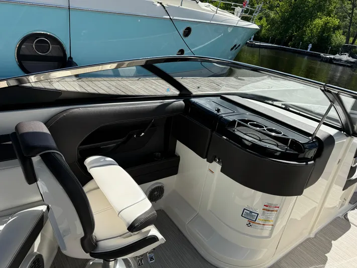 Knot@work Yacht Photos Pics 