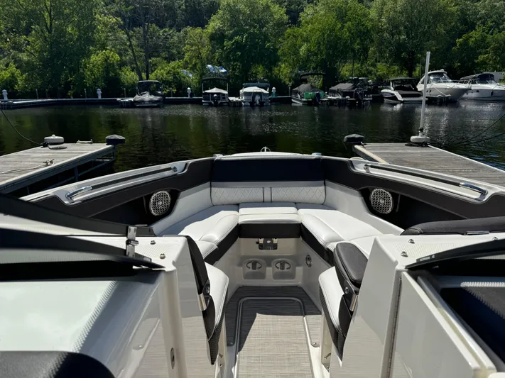 Knot@work Yacht Photos Pics 