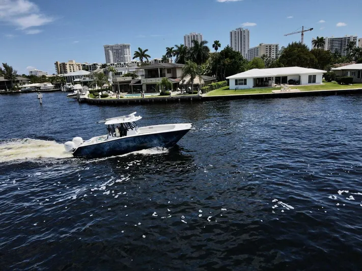  Yacht Photos Pics 2020 Freeman 34vh - Image 16