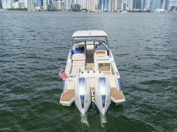  Yacht Photos Pics 2023 Chris-craft Calypso 27 - Image 12