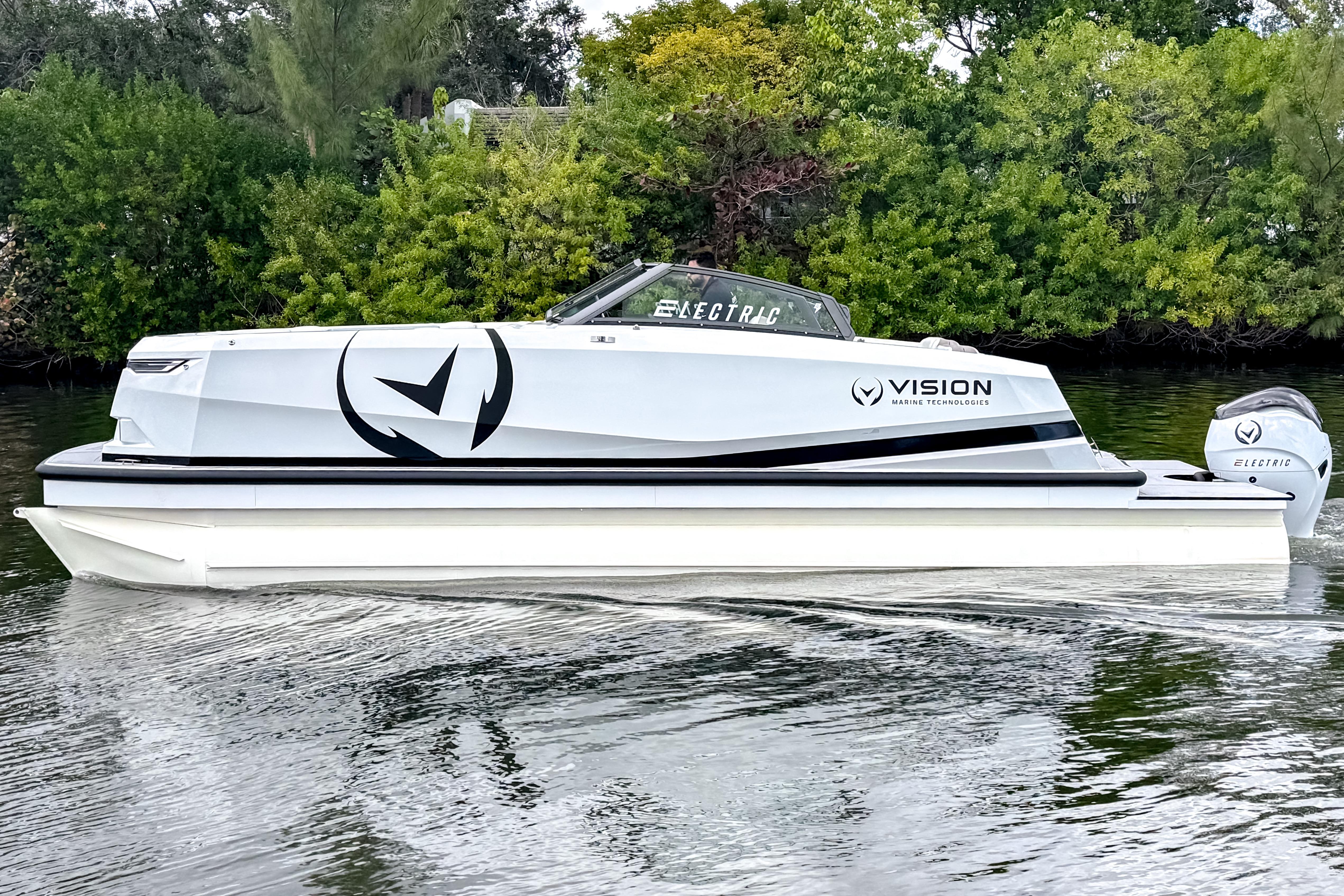 2026 Vision Marine Technologies spectr