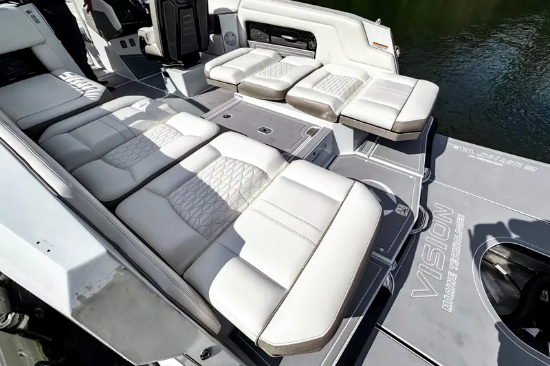  Yacht Photos Pics Luxurious seating on 2026 Ingenity EL boat, featuring modern design and comfort.