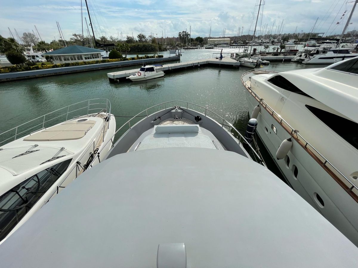 2017 Sundeck Yachts 56 