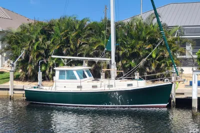 Cape Dory MS300