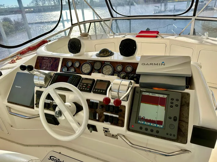 Dragonfly Yacht Photos Pics 