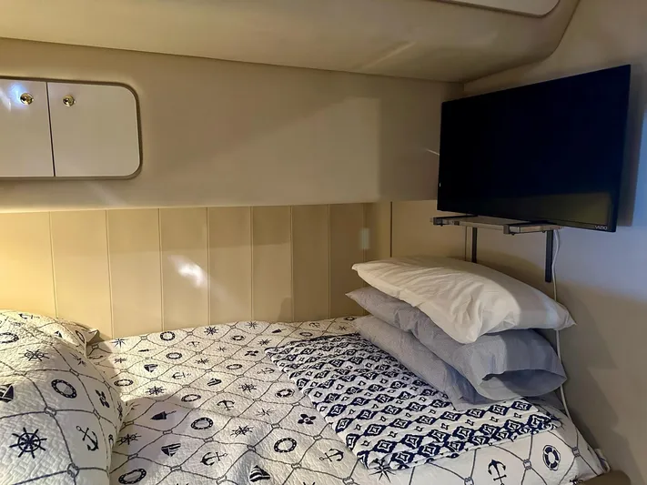 Dragonfly Yacht Photos Pics 