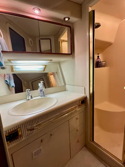 Dragonfly Yacht Photos Pics 