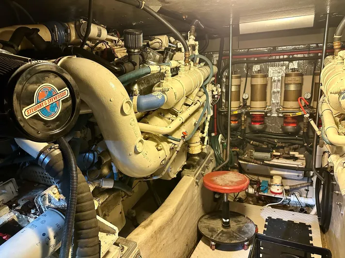 Dragonfly Yacht Photos Pics 