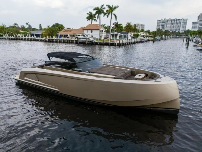  Yacht Photos Pics 2022 Vanquish Yachts Vq45 - Image 10