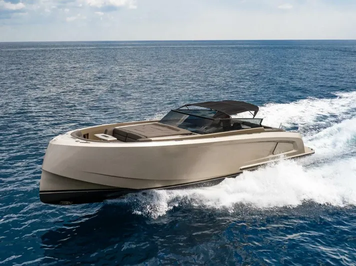  Yacht Photos Pics 2022 Vanquish Yachts Vq45 - Image 1