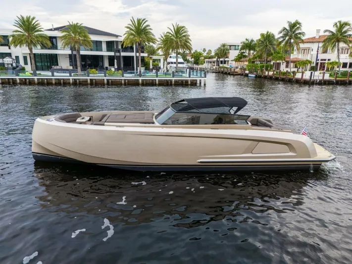  Yacht Photos Pics 2022 Vanquish Yachts Vq45 - Image 7