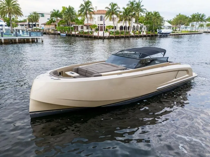  Yacht Photos Pics 2022 Vanquish Yachts Vq45 - Image 8