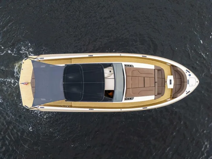  Yacht Photos Pics 2022 Vanquish Yachts Vq45 - Image 18