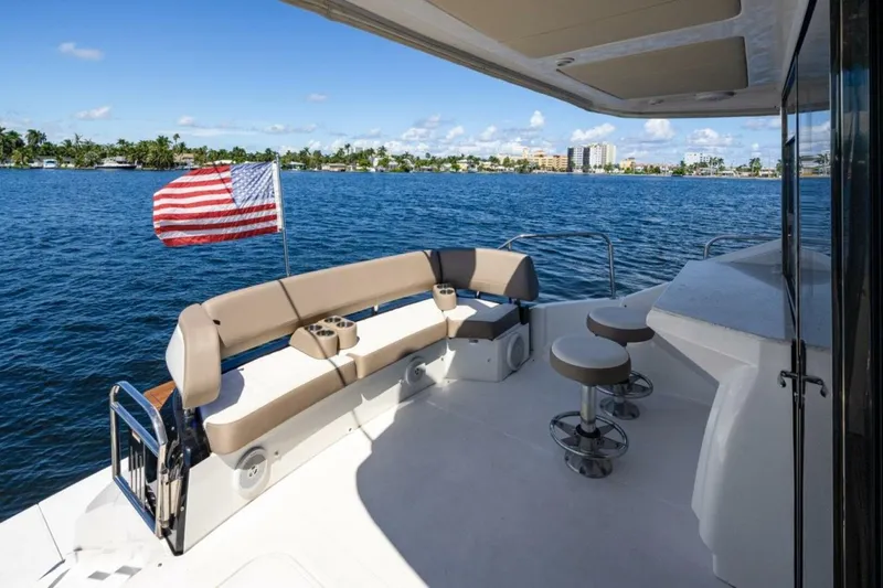  Yacht Photos Pics 2017 Regal 53 Sport Coupe - Image 11