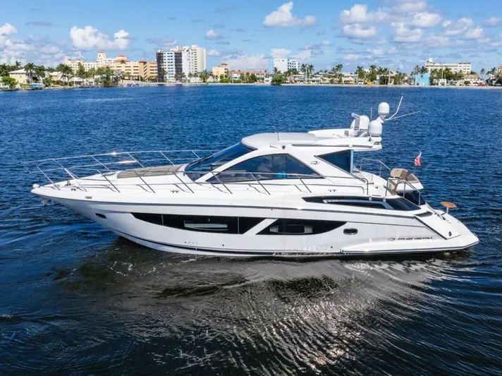  Yacht Photos Pics 2017 Regal 53 Sport Coupe - Image 5