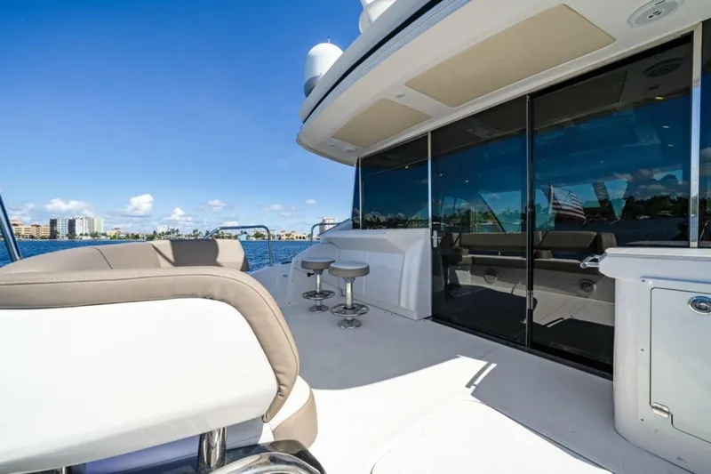  Yacht Photos Pics 2017 Regal 53 Sport Coupe - Image 13