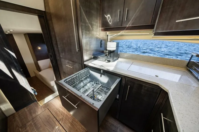  Yacht Photos Pics 2017 Regal 53 Sport Coupe - Image 31