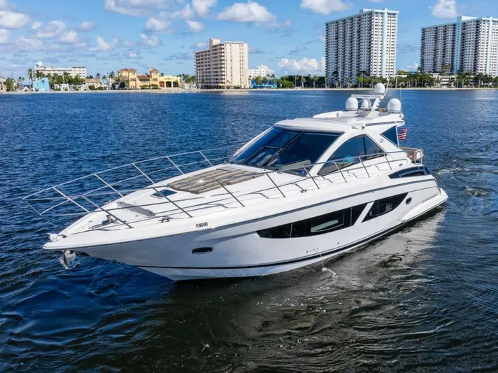  Yacht Photos Pics 2017 Regal 53 Sport Coupe - Image 4