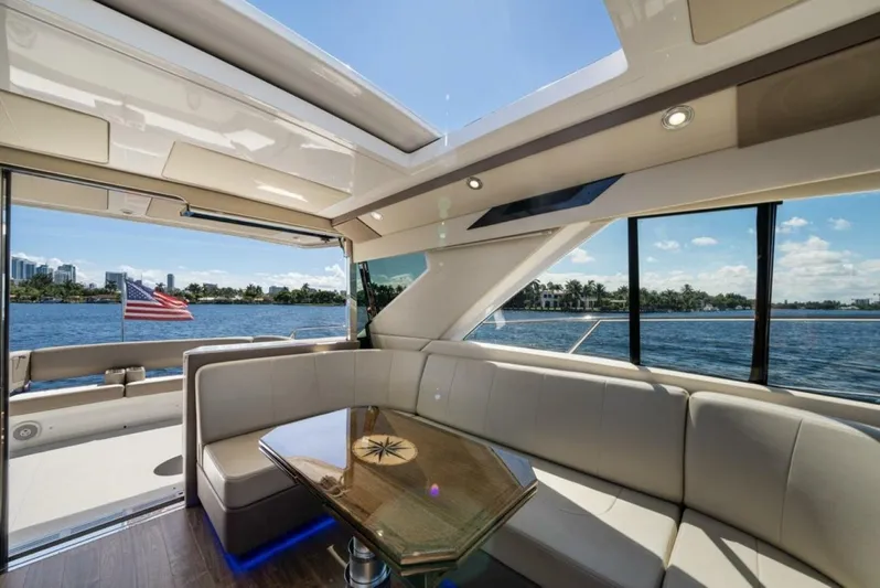  Yacht Photos Pics 2017 Regal 53 Sport Coupe - Image 17