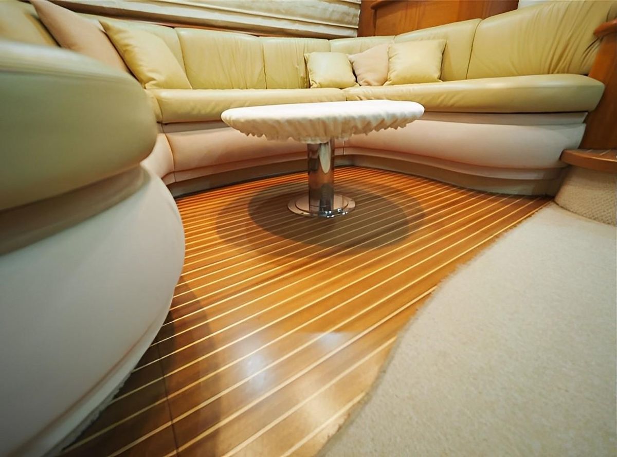 2009 Azimut 65 