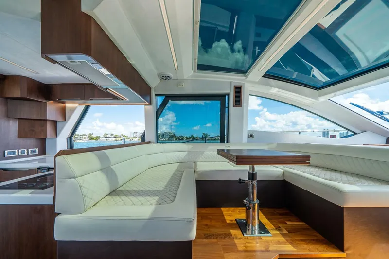  Yacht Photos Pics 2020 Galeon 470 Sky - Image 21