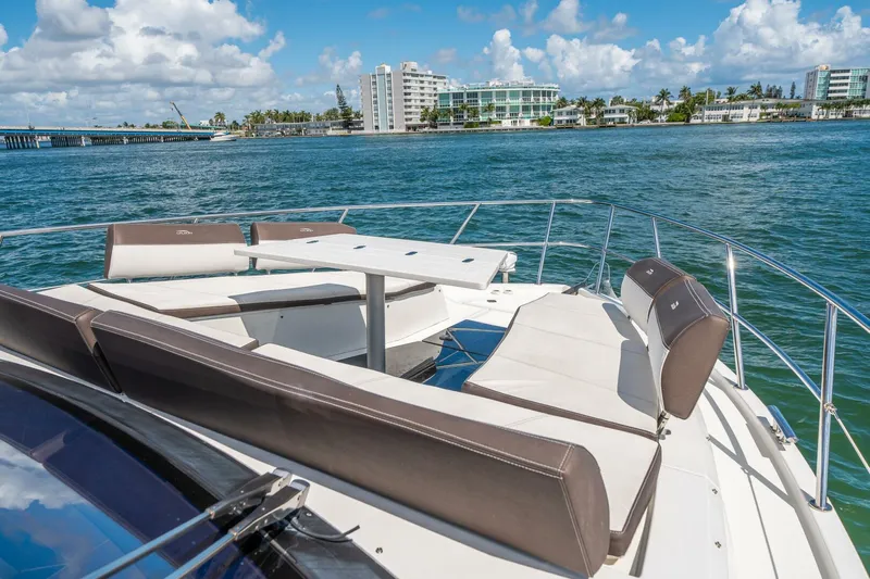  Yacht Photos Pics 2020 Galeon 470 Sky - Image 8