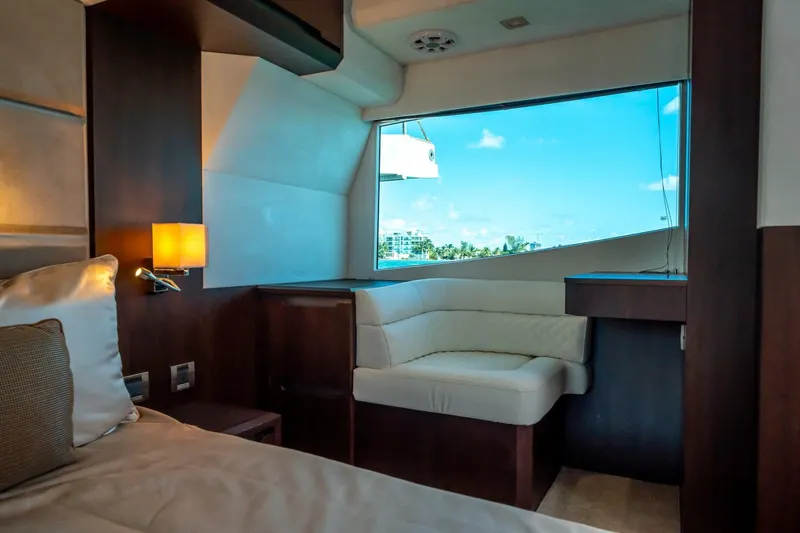  Yacht Photos Pics 2020 Galeon 470 Sky - Image 25