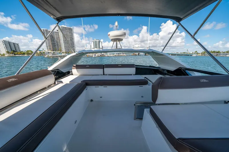  Yacht Photos Pics 2020 Galeon 470 Sky - Image 9