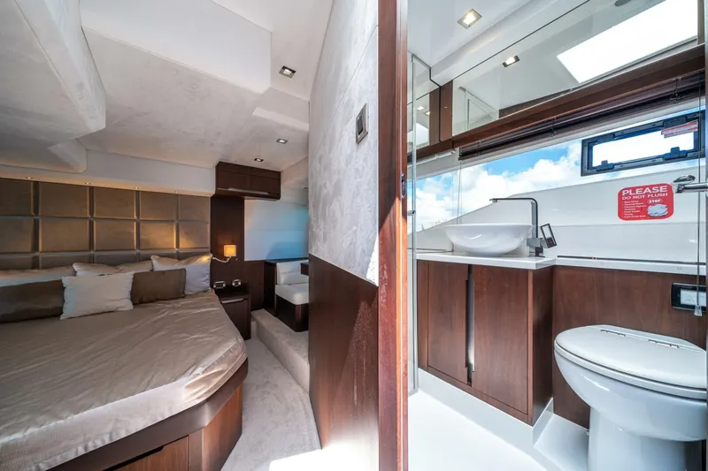  Yacht Photos Pics 2020 Galeon 470 Sky - Image 29