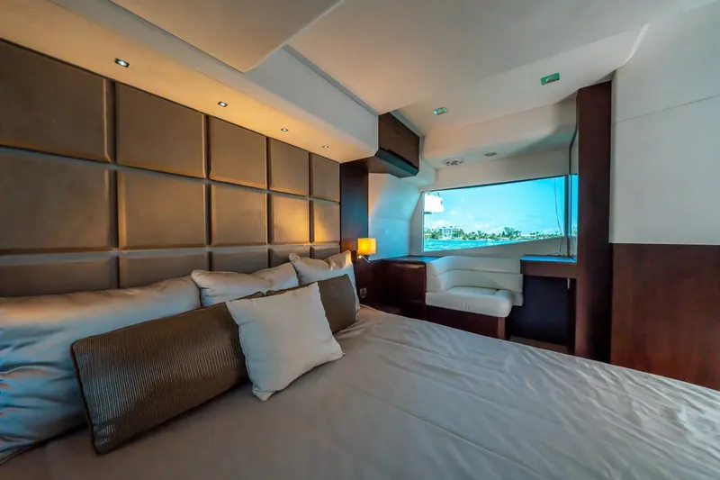  Yacht Photos Pics 2020 Galeon 470 Sky - Image 26