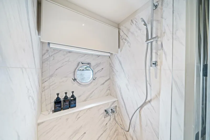  Yacht Photos Pics 2024 Absolute 64 Navetta - Image 53