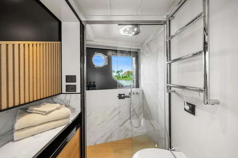  Yacht Photos Pics 2024 Absolute 64 Navetta - Image 34