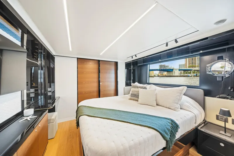  Yacht Photos Pics 2024 Absolute 64 Navetta - Image 43