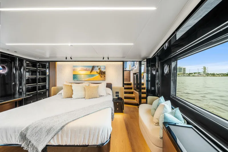  Yacht Photos Pics 2024 Absolute 64 Navetta - Image 29